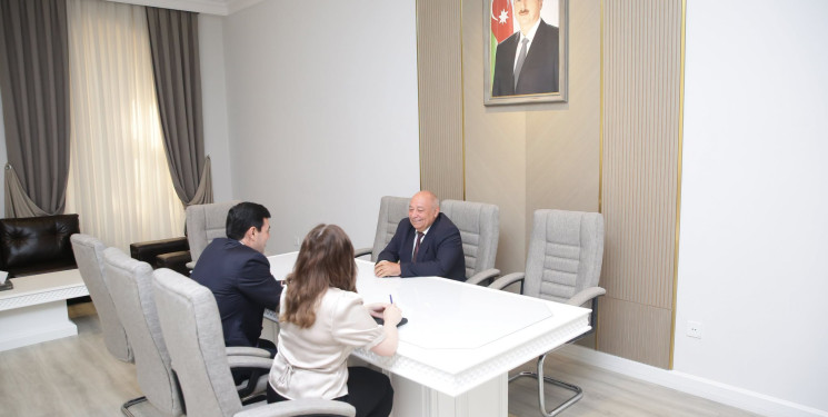Əməkdar həkim Səyyaf Tağıyev 70 illiyi münasibətilə təltif olunub
